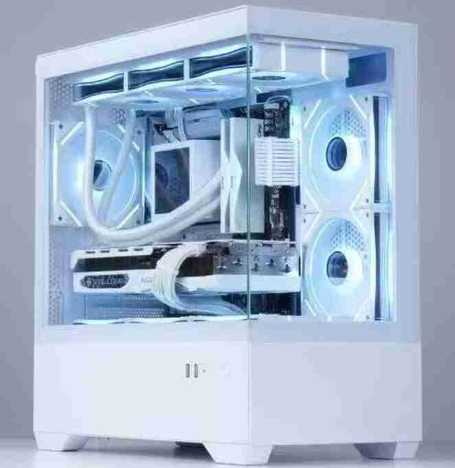 先马 恋影 白色海景房 360+MATX